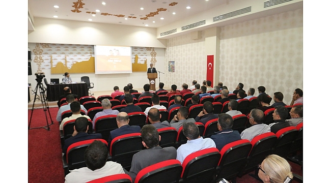 BELEDİYE ÇALIŞANLARINA AFET BİLİNCİ EĞİTİMLERİ VERİLİYOR