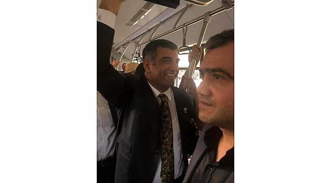 Halk Otobüsünde Bir Milletvekili