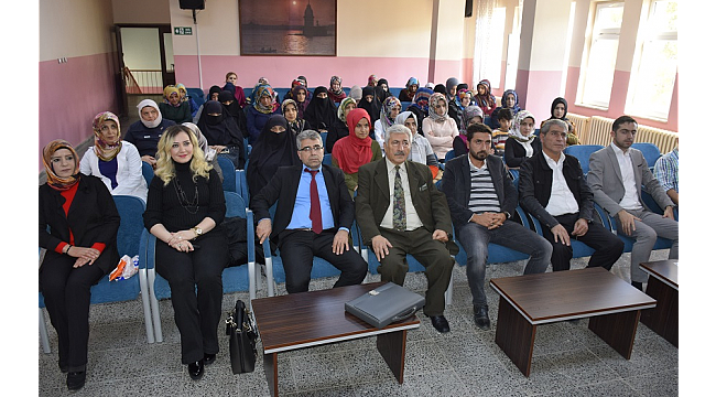 Palu’da “Aile İçi İletişim” Paneli