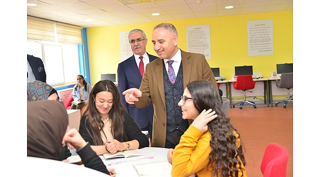Elazığ Her Yerde Okuyor