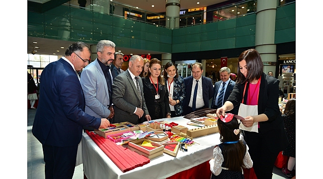 MONTESSORİ YIL SERGİSİ AÇILDI