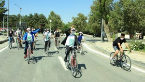 Avrupa Hareketlilik Haftası kapsamında vali ve başkan pedal çevirdi