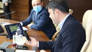 Bakan Kurum, öğretmeni ile görüntülü görüştü