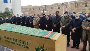 68 yaşında kalp krizine yenilen şair Dr. Ahmet Tevfik Ozan, son yolculuğuna uğurlandı