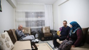 Elazığ depreminin birinci yılı dolmadan birçok aile yeni evlerine girdi