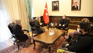 Cumhurbaşkanından talepte bulunan kadınları, vali misafir etti