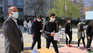 Öğrenciler, Milli Savunma Üniversitesi'ne girmek için ter döktü