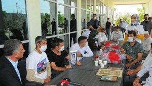 CHP Elazığ Milletvekili Erol, evladına kavuşan anneyi telefonla arayarak mutluluklarına ortak oldu