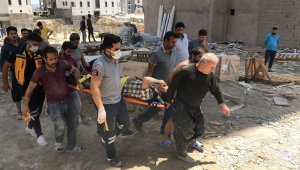 Elazığ'da inşaatın iskelesinden düşen işçi yaralandı