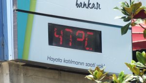 Elazığ'da termometreler 47 dereceyi gösterdi, caddeler boş kaldı