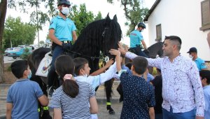 Harput'ta atlı jandarma timlerine yoğun ilgi