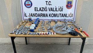 Devriye atan jandarma ekipleri, hırsızları suçüstü yakaladı