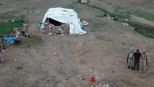 Jandarma uyuşturucu firarisini çadırda yakaladı