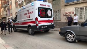 Silahını temizlerken kazara kendini vurdu