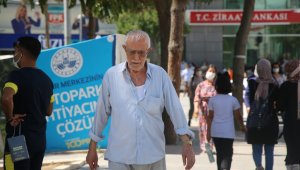 Vaka sayısının en çok arttığı Elazığ'da maskesiz vatandaş, herkesi maske takmaya davet etti