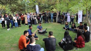Elazığ'da üniversite öğrencilerine motivasyon konseri