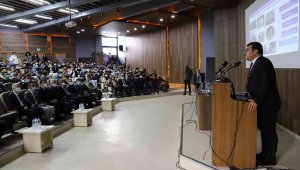 TÜBİTAK Başkanı Mandal, akademisyen ve öğrenciler ile bir araya geldi