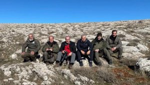 Elazığ Valisi Toraman, dağ keçilerini izleme çalışmasına katıldı