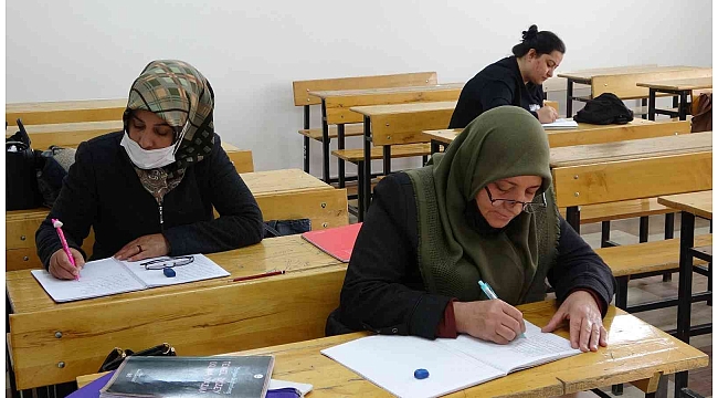 Elazığ'da 512 kursta 8 bin vatandaş eğitim alıyor
