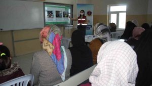 Elazığ'da "En İyi Narkotik Polisi Anne Projesi"