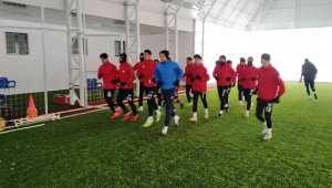 Elazığspor, halı sahada hazırlıklarını sürdürüyor