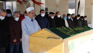 Elazığspor'un kurucularından İhsan Uğur son yolculuğuna uğurlandı