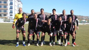 Elazığspor, Karaman'a 20 futbolcuyla gitti