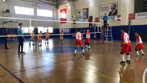 Gençler voleybolda şampiyonlar belli oldu