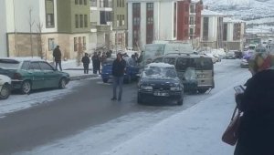 Elazığ'da buzlanma kazaları beraberinde getirdi
