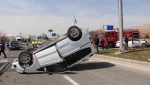 Elazığ'da trafik kazası: 1 ölü, 5 yaralı