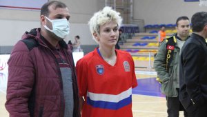 Işıl Alben'e Elazığlılar'dan yoğun sevgi