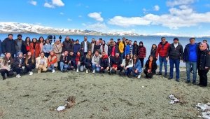 Masa tenisi sporcuları Elazığ'ı gezdi