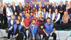 Bakan Murat Kurum: "Liderimiz Recep Tayyip Erdoğan'a kast edenlere, onu tehdit edenlere diyoruz ki, milletin iradesine tehdit sökmez"