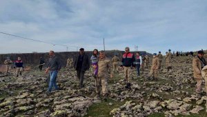 Down sendromlu kayıp çocuğu jandarma dağlık alanda buldu