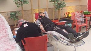 Elazığ Belediyesi personelinden kan bağışına destek