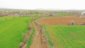 Elazığ'da dere ıslah çalışmaları sürüyor