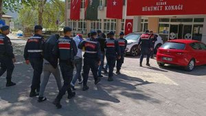 Elazığ'da hayvan çiftliğinden hırsızlık yapan 4 şüpheli yakalandı