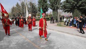 FÜ 47. yıl dönümünü mehteran konseri ile kutladı