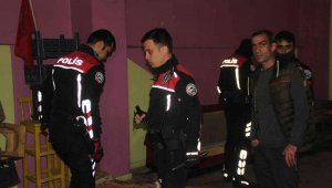 Elazığ'da asayiş uygulamasında aranan 1 şahıs yakalandı