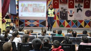 Jandarma, öğrencilere trafik güvenliği eğitimi verdi