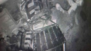 Eline aldığı sopayla güvenlik kamerasını kırdı, 30 bin liralık malzeme çaldı