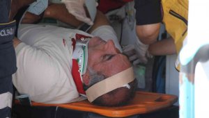 Elazığ'da minibüs ile otomobil çarpıştı: 1 yaralı