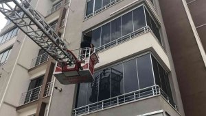 Evden gelen kötü kokular ekipleri harekete geçirdi, gerçek bambaşka çıktı