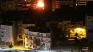 Elazığ'da çatı yangını