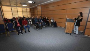 Elazığ'da özel bireylere seminer verildi