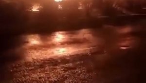 Park halindeki pikap alev alev yandı