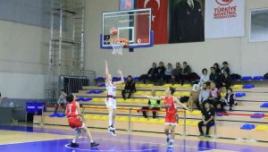 Elazığ takımları potada güldü