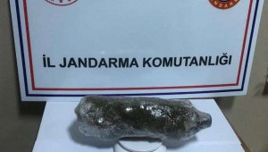 Elazığ'da pet şişe içerisine zulalanmış esrar ele geçirildi