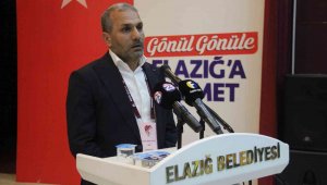 ES Elazığspor Başkanı Çayır, transfere engel dosyalar için İstanbul'a gitti