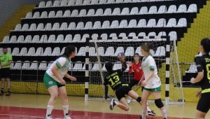 Yıldız Kızlar hentbol yarı final hentbol müsabakaları Elazığ'da başladı